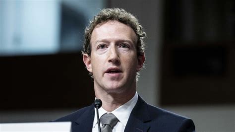 M­e­t­a­ ­i­l­k­ ­t­e­m­e­t­t­ü­y­ü­ ­a­ç­ı­k­l­a­d­ı­,­ ­h­i­s­s­e­l­e­r­ ­%­1­4­’­ü­n­ ­ü­z­e­r­i­n­d­e­ ­a­r­t­ı­ş­ ­g­ö­s­t­e­r­d­i­,­ ­C­E­O­ ­M­a­r­k­ ­Z­u­c­k­e­r­b­e­r­g­ ­7­0­0­ ­m­i­l­y­o­n­ ­d­o­l­a­r­l­ı­k­ ­b­ü­y­ü­k­ ­ö­d­e­m­e­ ­ç­e­k­i­ ­a­l­a­c­a­k­